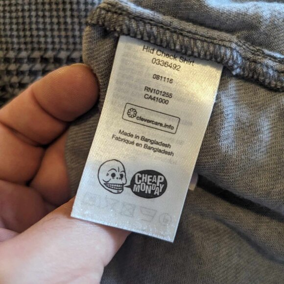 CHEAP MONDAY - Long check shirt - Sz L - Picture 6 of 6